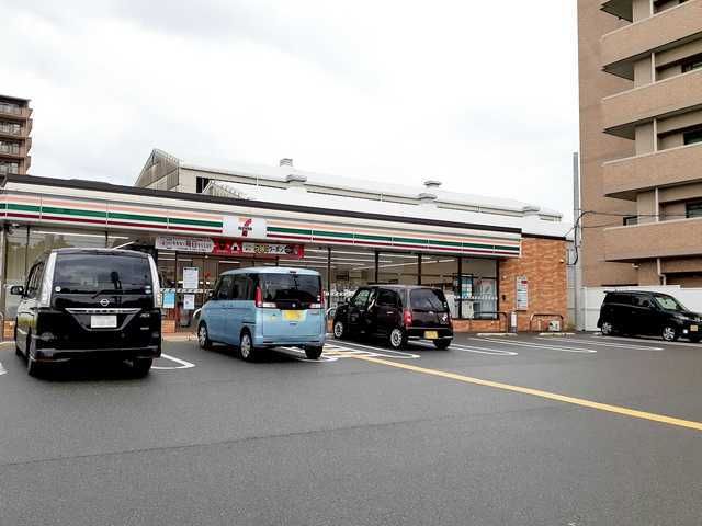 コンビニ　セブンイレブン貴崎５丁目店（コンビニ）まで550m