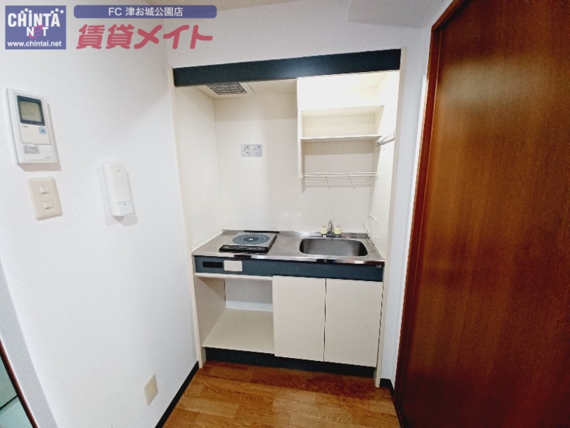 キッチン　同型参考写真