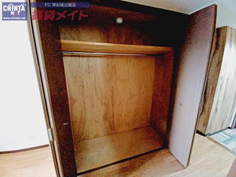 収納　同型参考写真
