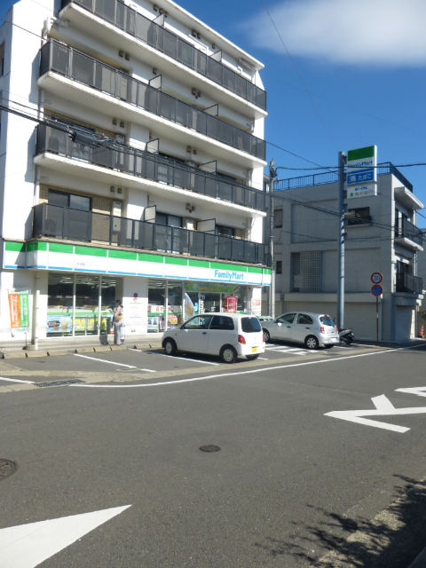 コンビニ　ファミリーマート片淵店（コンビニ）まで130m