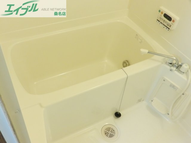 バス・シャワールーム　同型反転タイプです。