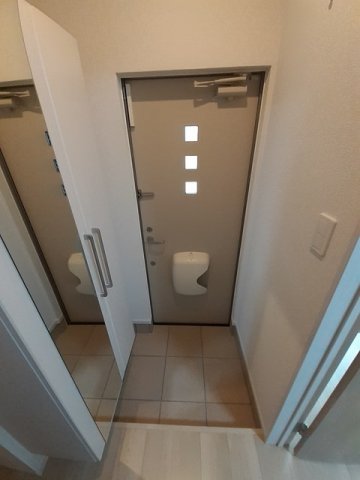 玄関　明るい玄関です
