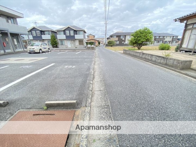 その他　前面道路（その他）まで0m
