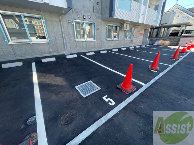 駐車場　駐車場
