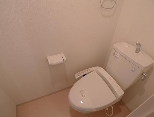 トイレ　※別部屋参考写真