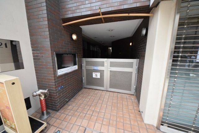 エントランス　お問合せは(株)タウンハウジング赤坂店へ【03-5563-…