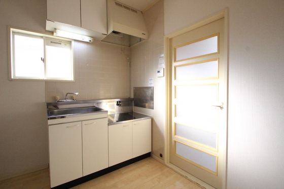 キッチン　※別部屋の写真です