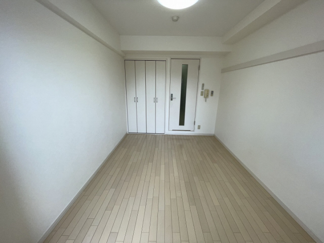 居室・リビング　写真は同マンションの別のお部屋のものです
