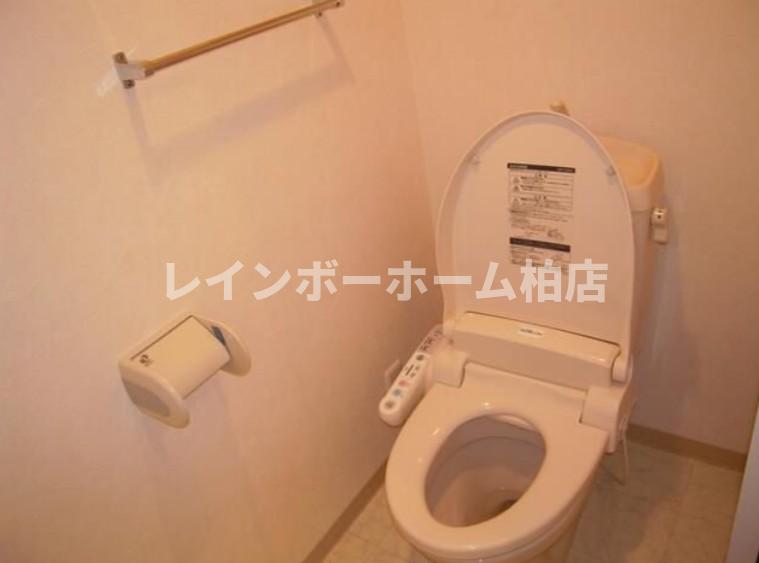 トイレ　トイレもきれいです