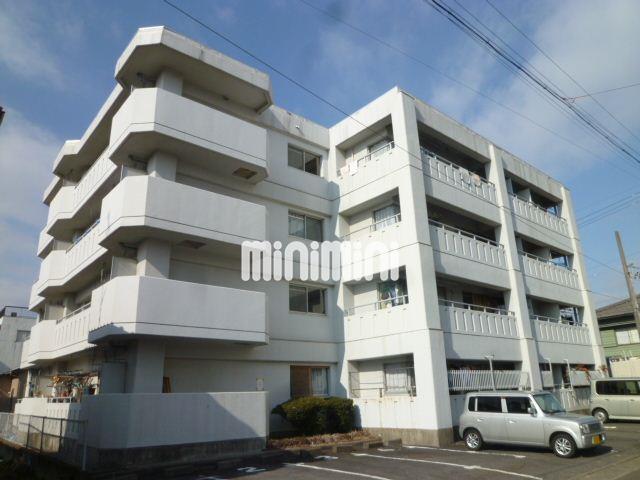 建物外観　ガッチリとしたマンションタイプ