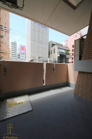 バルコニー　グラマシー心斎橋東