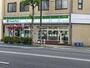 コンビニ　ファミリーマート向島４丁目店（コンビニ）まで370m