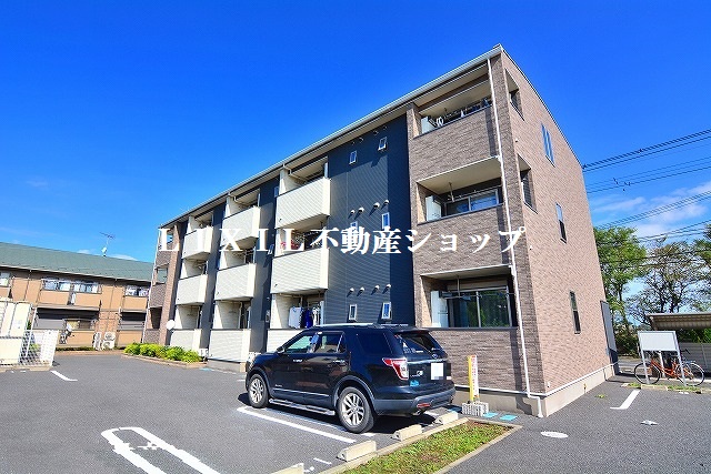 建物外観　吉川市のお住まい探しなら、当社にお任せ下さい！