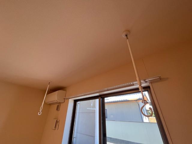 その他設備　室内物干し