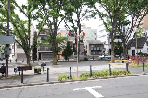 公園　板橋駅前公園（公園）まで153m