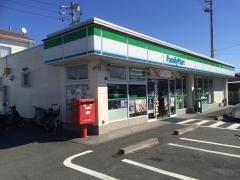 コンビニ　ファミリーマート（コンビニ）まで340m