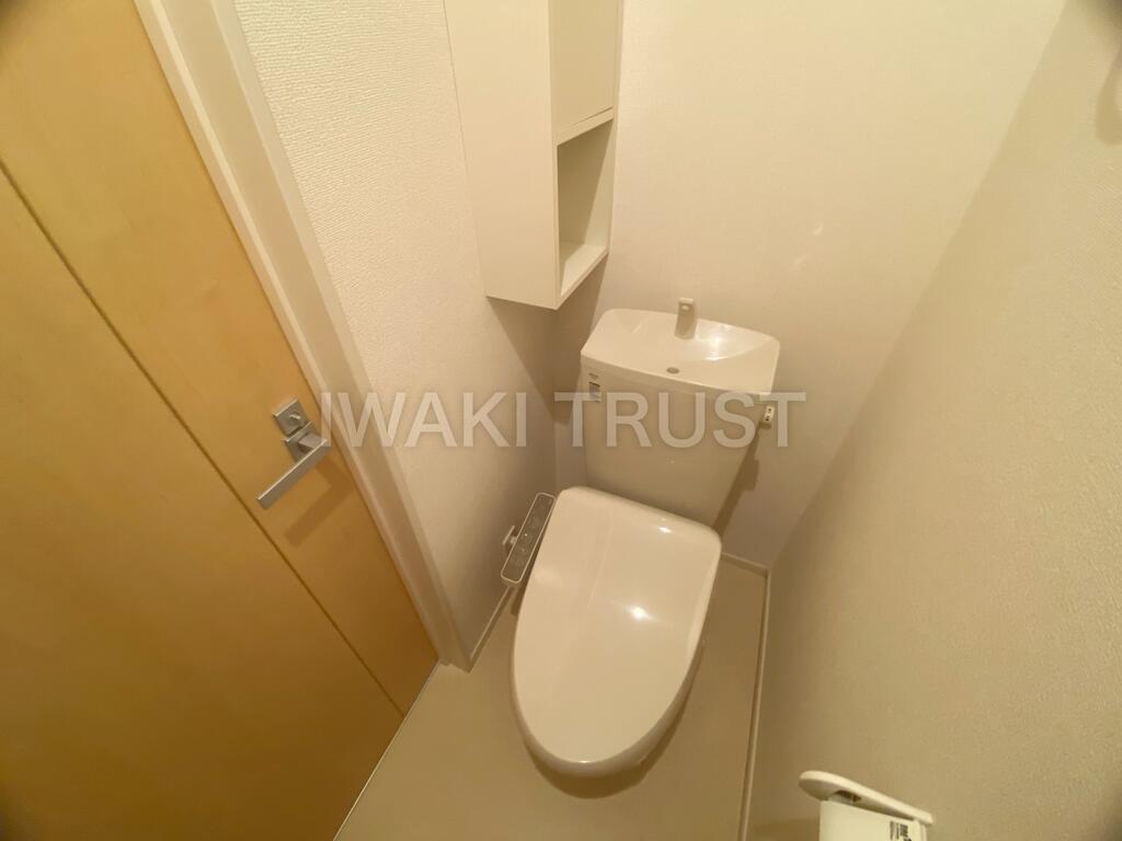 トイレ　※同タイプ参考写真