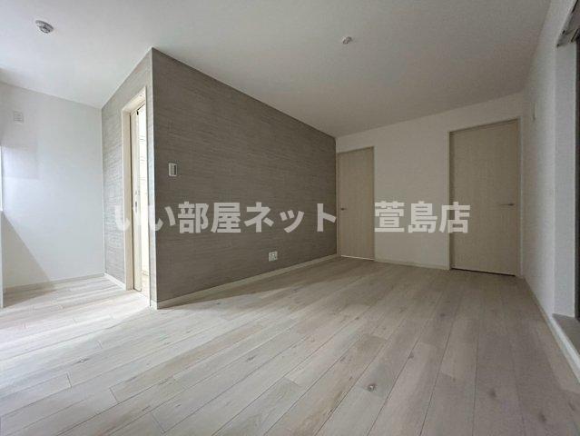 ラモーナ出口の居間写真