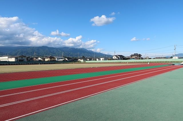 その他　飯田市松尾運動場（その他）まで300m