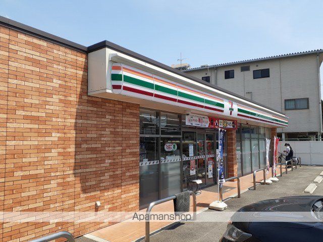 コンビニ　セブンイレブン壺川１丁目店（コンビニ）まで500m