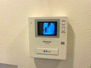 セキュリティ　モニター付きインターホンです