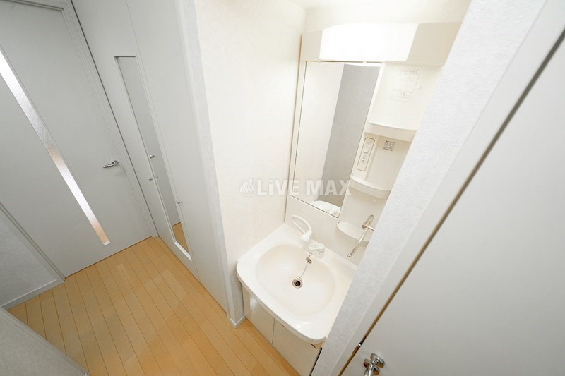 洗面設備　※同マンション参考写真