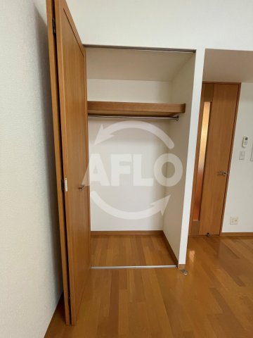 収納　エステムプラザミッドプレイス　クローゼット