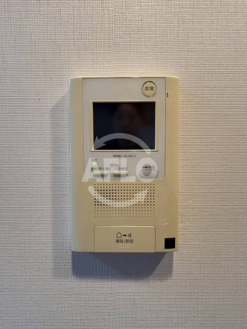 セキュリティ　アーバネックス西長堀　モニター付きインターホン