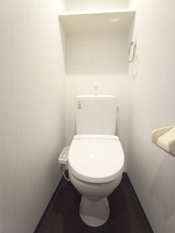 トイレ　落ち着いたトイレです