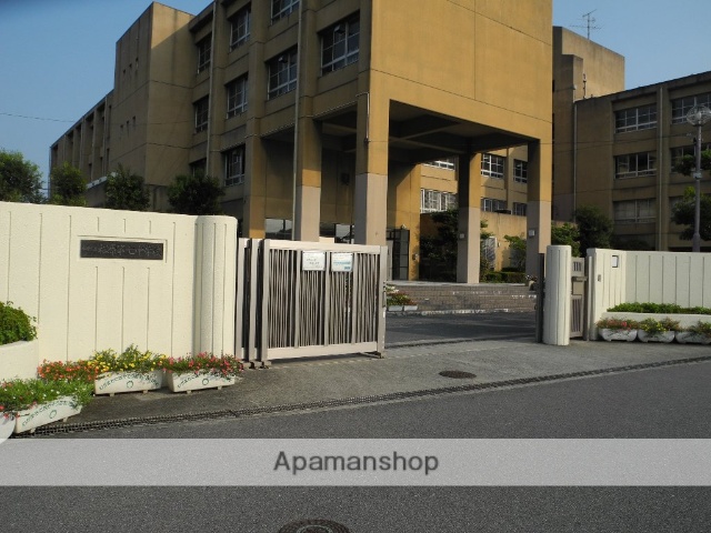中学校　松原市立中学校松原第七中学校（中学校）まで595m