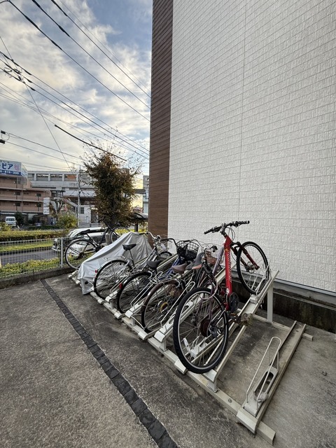 駐車場　☆駐輪場