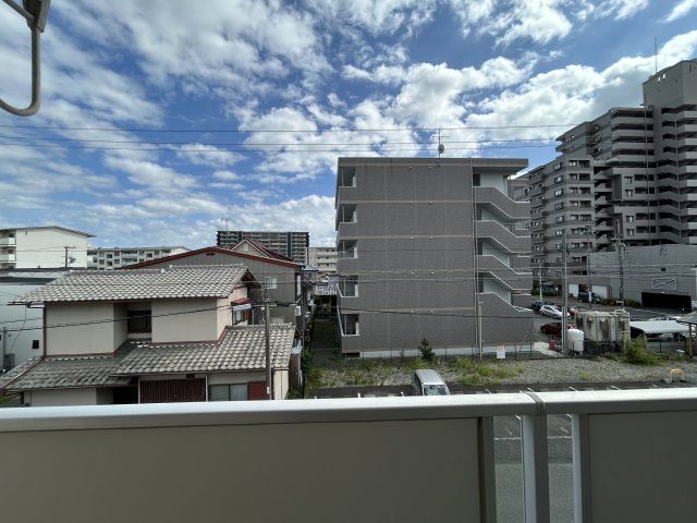 眺望　※写真は３０２号室です