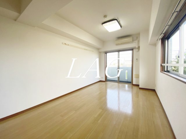 居室・リビング　洋室のお部屋です。