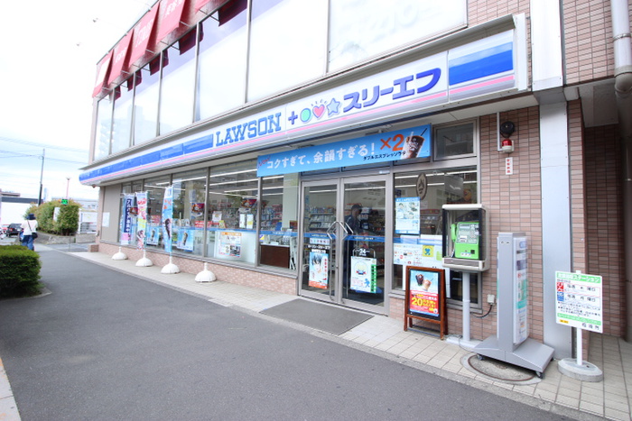 コンビニ　ローソン（コンビニ）まで122m