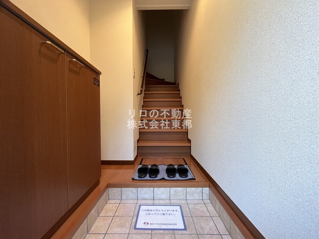 玄関　すっきりシンプルな玄関スペースです！