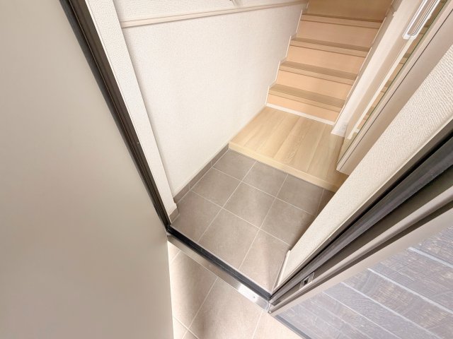 玄関　素敵な玄関は毎朝あなたを元気に送りだしてくれますよ。
