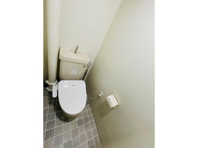 栄光下関ビルのトイレ写真