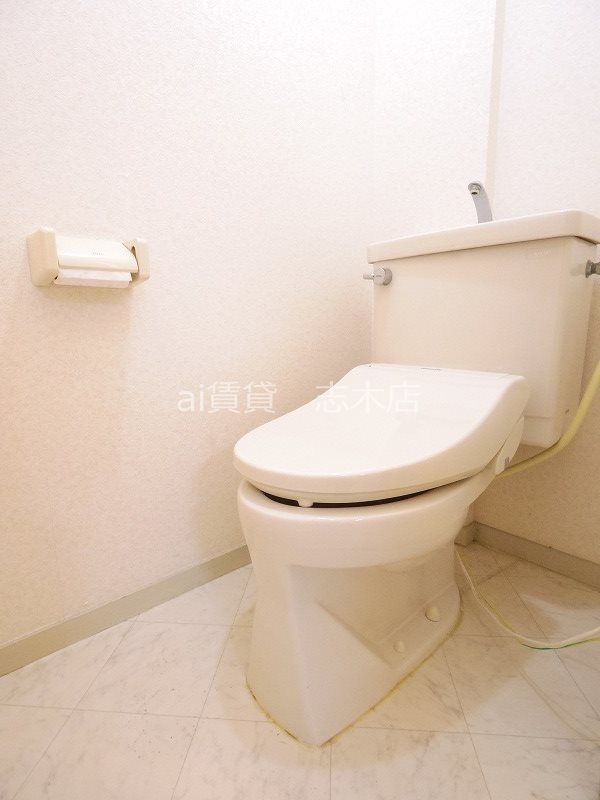 トイレ　※別号室写真