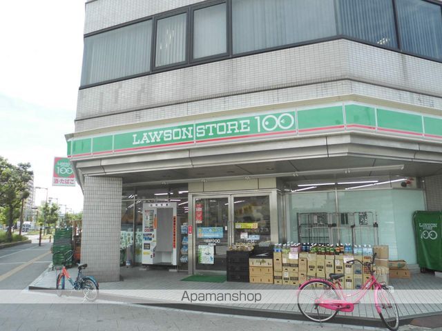 コンビニ　ローソンストア１００（コンビニ）まで406m