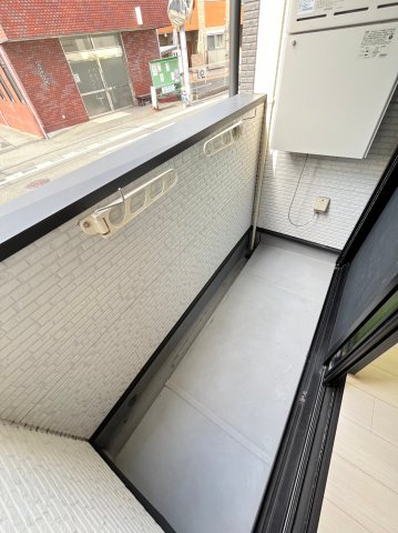 バルコニー　同物件、別号室の参考写真です。