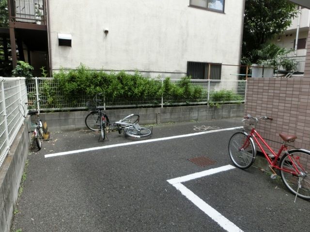 駐車場　駐輪場