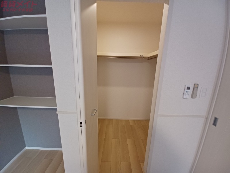 収納　同型タイプ画像