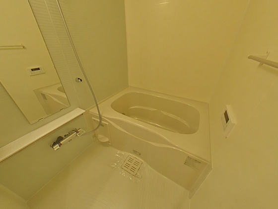 バス・シャワールーム　※別部屋の写真です
