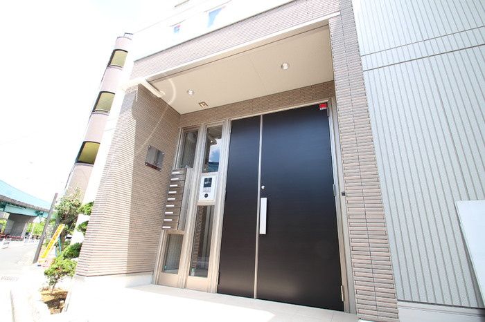 エントランス　☆共用設備もキレイ☆