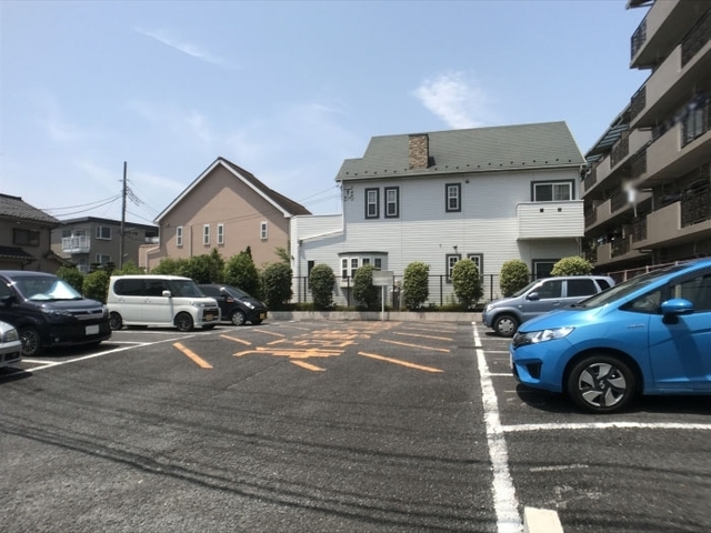 駐車場　駐車場