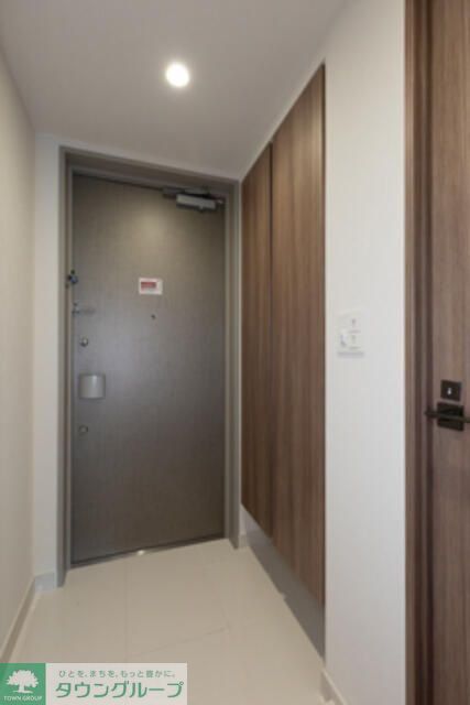 玄関　お部屋探しは株式会社　タウンハウジング　までお気軽にお問合…