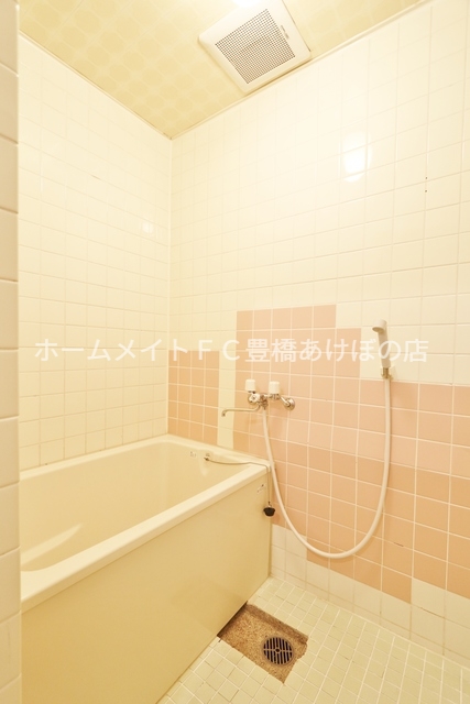 バス・シャワールーム　同型別部屋写真