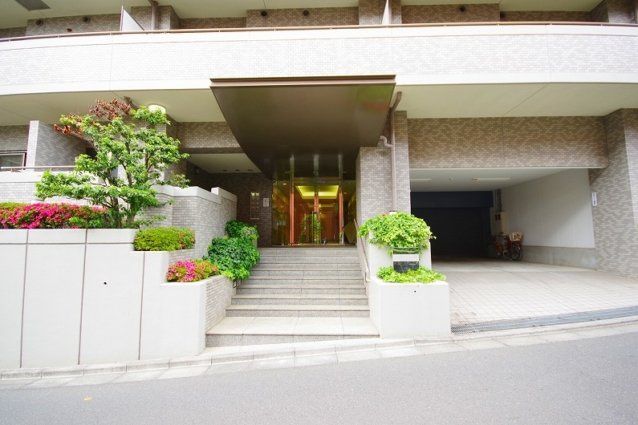 エントランス　毎日通るエントランスはこのようになっています