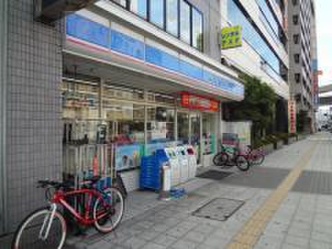 コンビニ　コンビニ（コンビニ）まで290m