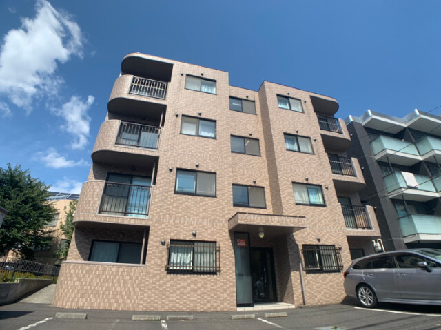 建物外観　札幌市中央区北３条西「クオーレ円山」